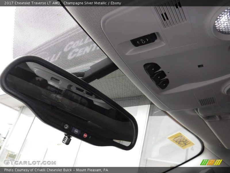 Champagne Silver Metallic / Ebony 2017 Chevrolet Traverse LT AWD
