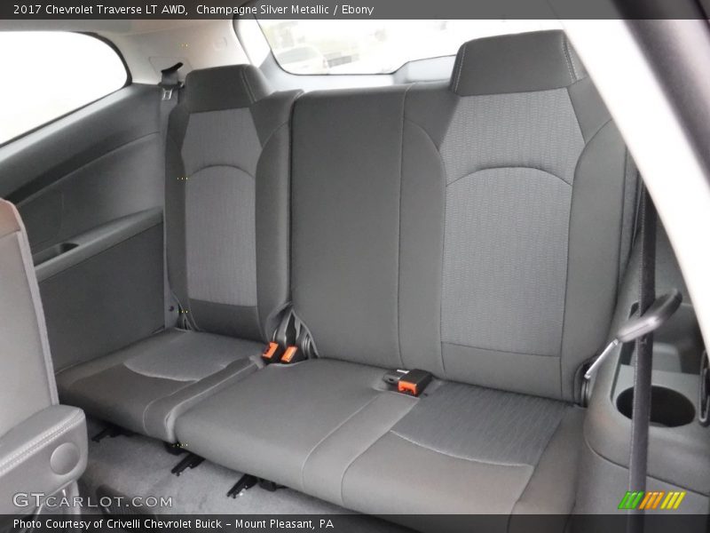 Champagne Silver Metallic / Ebony 2017 Chevrolet Traverse LT AWD