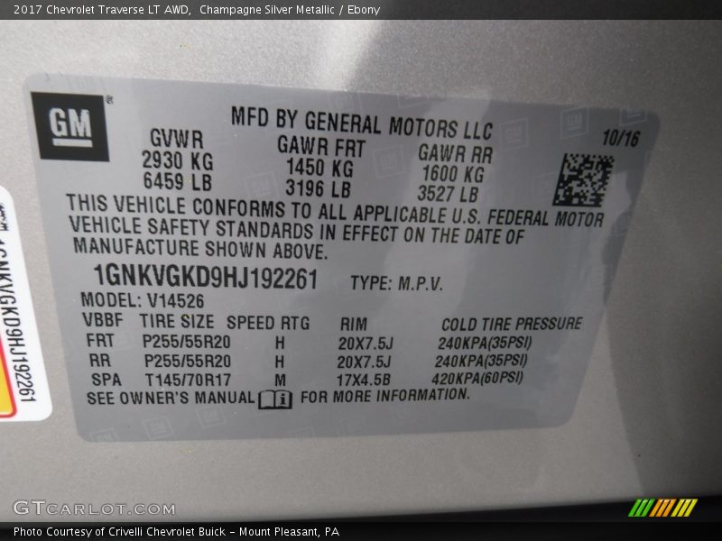 Champagne Silver Metallic / Ebony 2017 Chevrolet Traverse LT AWD