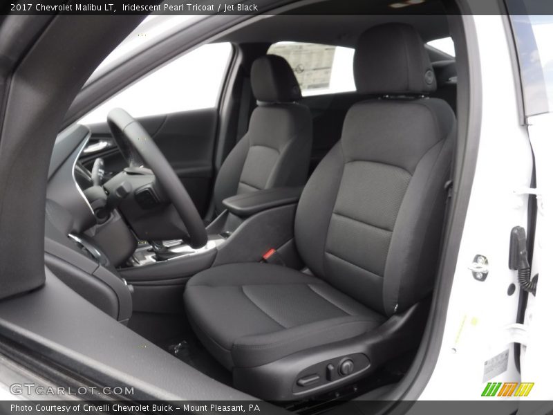 Iridescent Pearl Tricoat / Jet Black 2017 Chevrolet Malibu LT