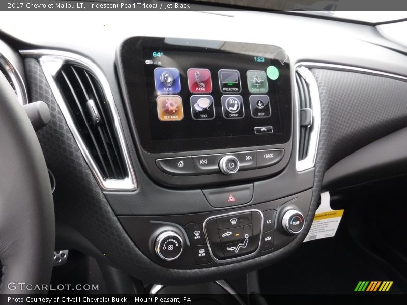 Iridescent Pearl Tricoat / Jet Black 2017 Chevrolet Malibu LT