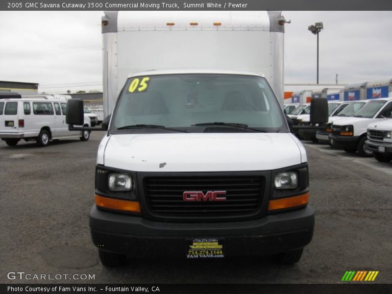 Summit White / Pewter 2005 GMC Savana Cutaway 3500 Commercial Moving Truck