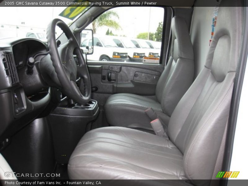 Summit White / Pewter 2005 GMC Savana Cutaway 3500 Commercial Moving Truck