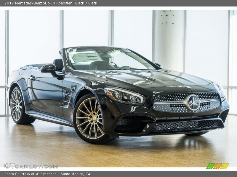 Front 3/4 View of 2017 SL 550 Roadster