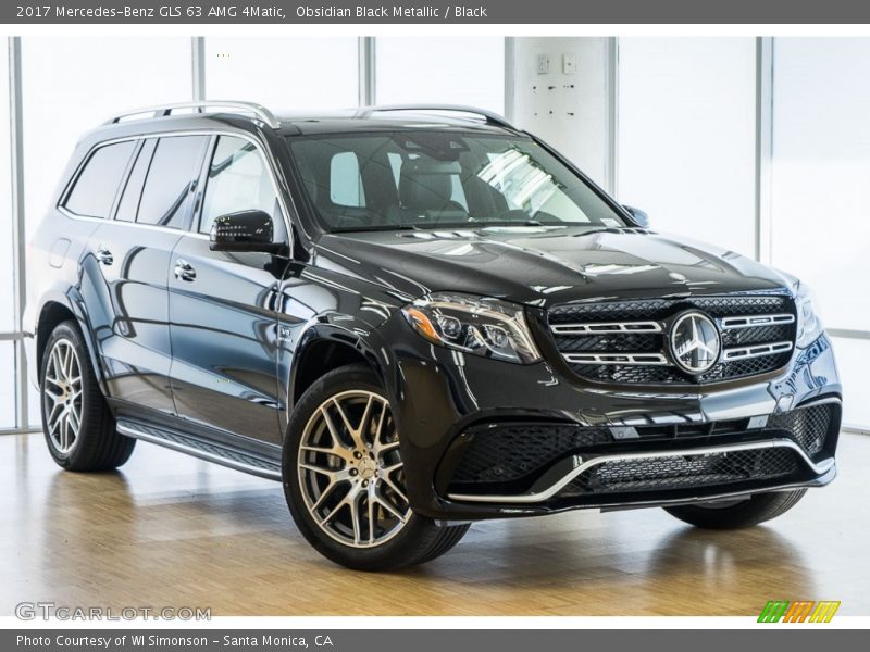 Front 3/4 View of 2017 GLS 63 AMG 4Matic