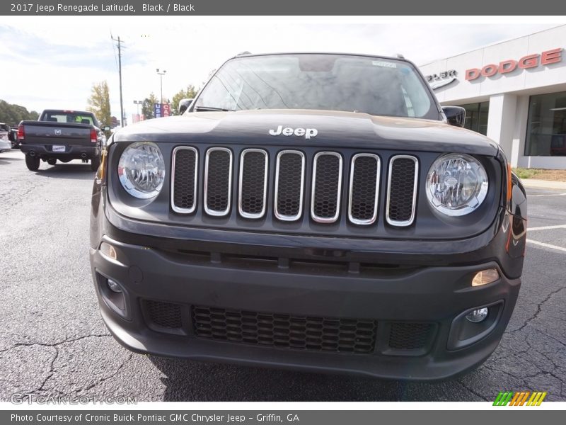 Black / Black 2017 Jeep Renegade Latitude