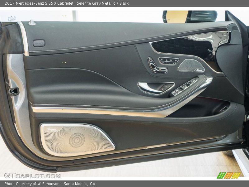 Door Panel of 2017 S 550 Cabriolet