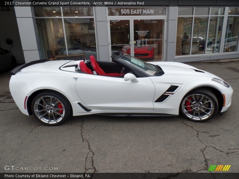 Arctic White / Adrenaline Red 2017 Chevrolet Corvette Grand Sport Convertible