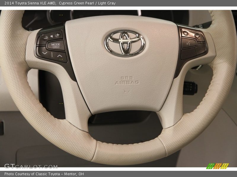 Cypress Green Pearl / Light Gray 2014 Toyota Sienna XLE AWD