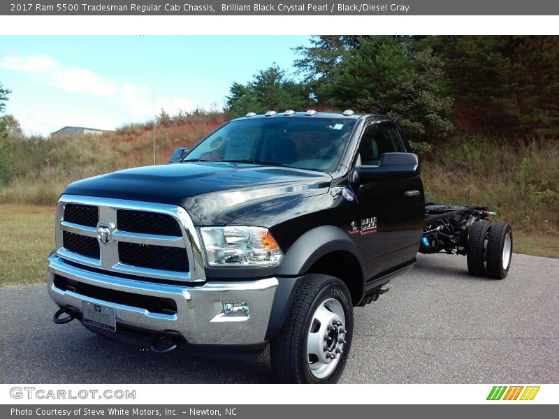 Brilliant Black Crystal Pearl / Black/Diesel Gray 2017 Ram 5500 Tradesman Regular Cab Chassis