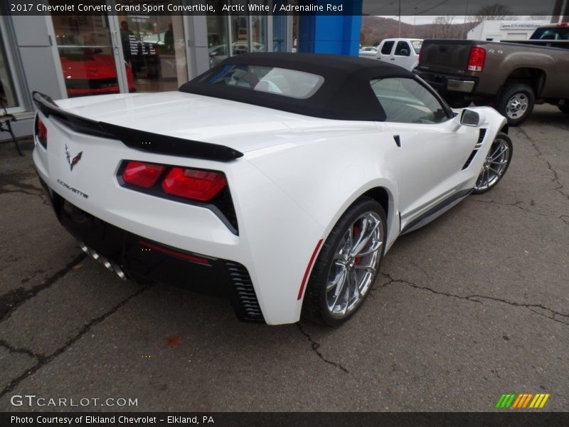 Arctic White / Adrenaline Red 2017 Chevrolet Corvette Grand Sport Convertible