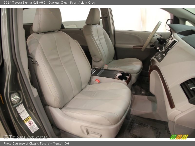 Cypress Green Pearl / Light Gray 2014 Toyota Sienna XLE AWD
