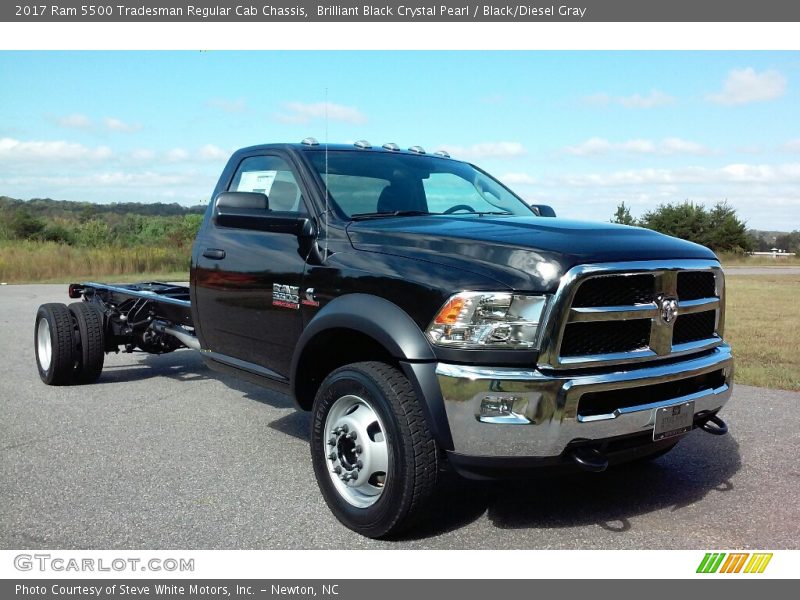 Brilliant Black Crystal Pearl / Black/Diesel Gray 2017 Ram 5500 Tradesman Regular Cab Chassis