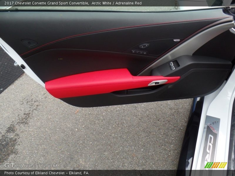 Arctic White / Adrenaline Red 2017 Chevrolet Corvette Grand Sport Convertible