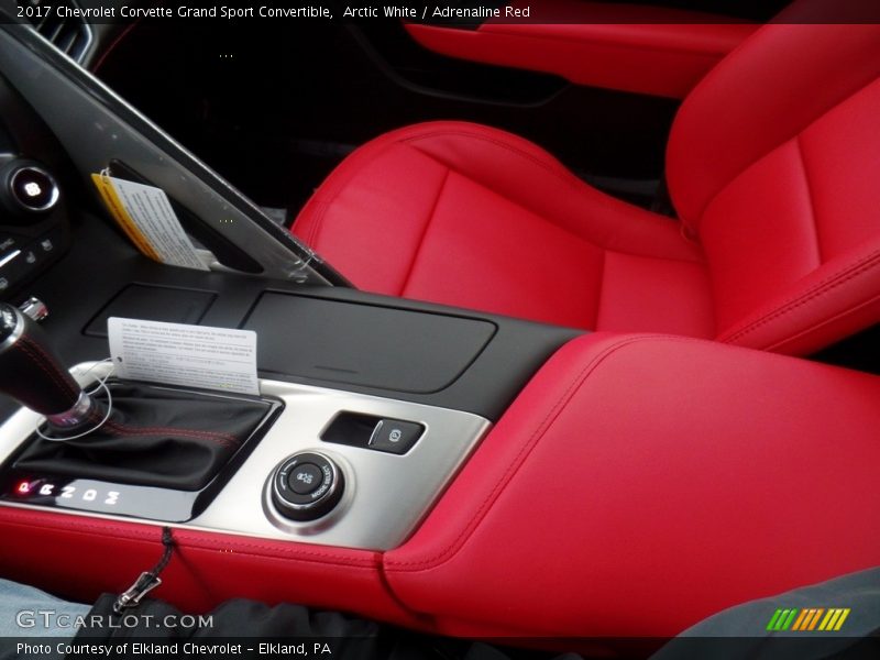 Arctic White / Adrenaline Red 2017 Chevrolet Corvette Grand Sport Convertible