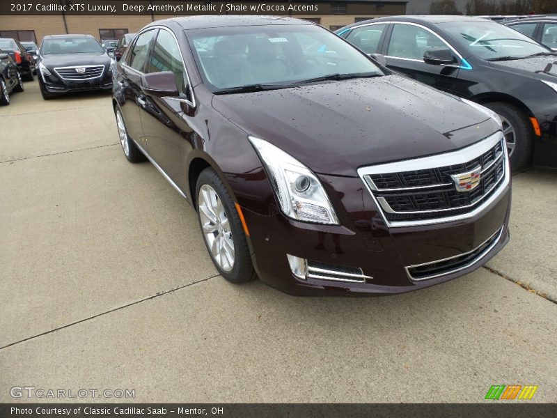 Front 3/4 View of 2017 XTS Luxury
