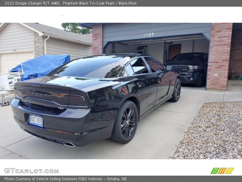 Phantom Black Tri-Coat Pearl / Black/Red 2013 Dodge Charger R/T AWD