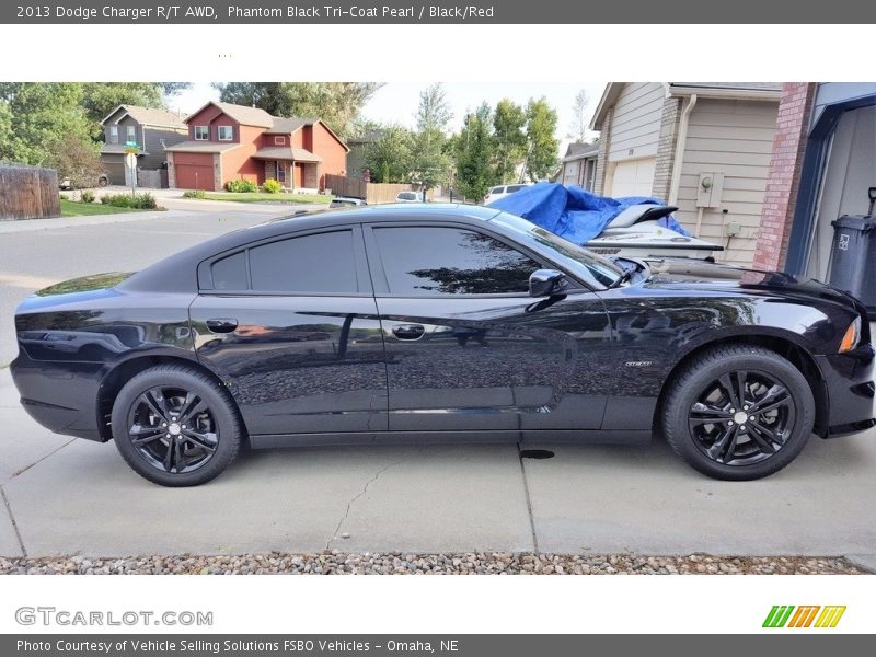 Phantom Black Tri-Coat Pearl / Black/Red 2013 Dodge Charger R/T AWD