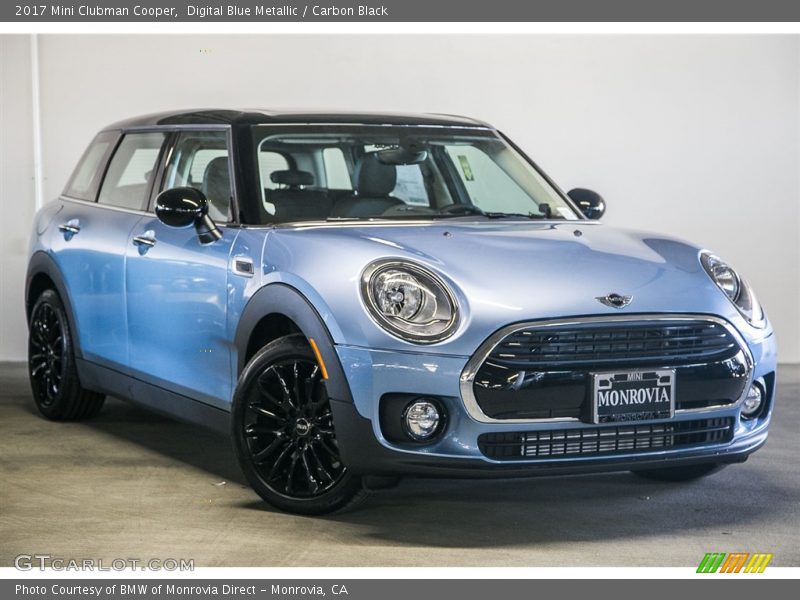 Front 3/4 View of 2017 Clubman Cooper