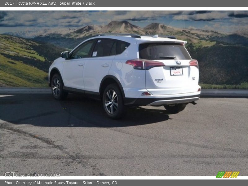 Super White / Black 2017 Toyota RAV4 XLE AWD