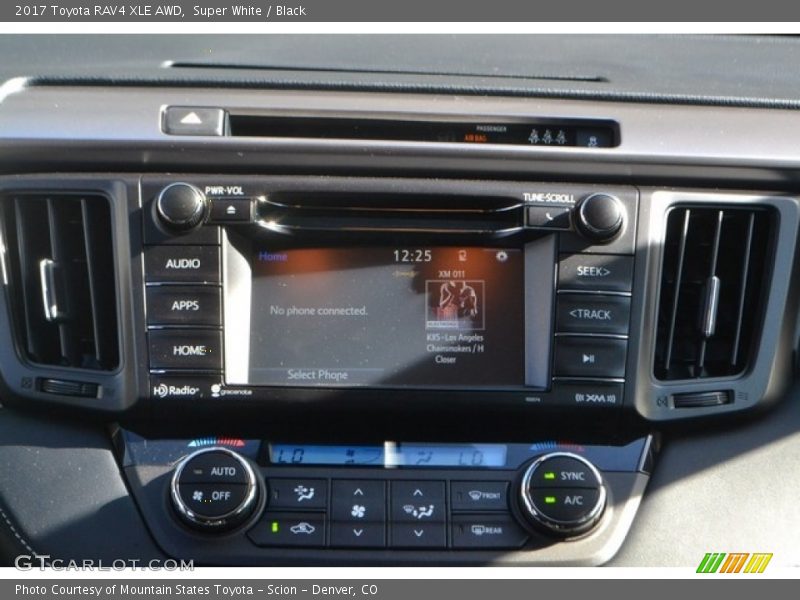 Super White / Black 2017 Toyota RAV4 XLE AWD