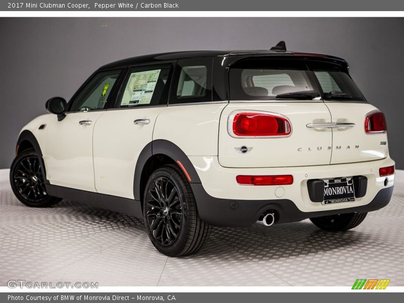 Pepper White / Carbon Black 2017 Mini Clubman Cooper