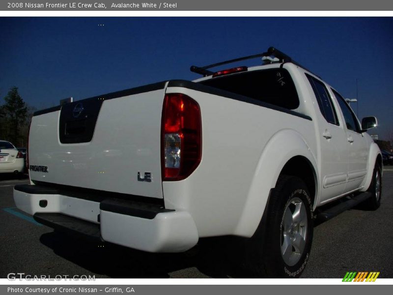 Avalanche White / Steel 2008 Nissan Frontier LE Crew Cab