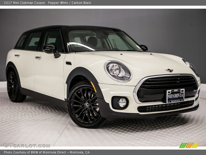 Front 3/4 View of 2017 Clubman Cooper