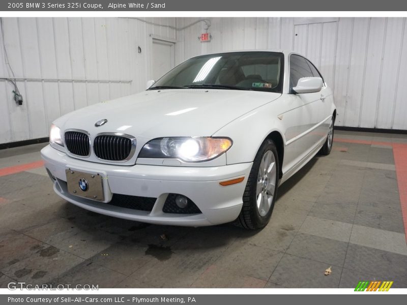 Alpine White / Sand 2005 BMW 3 Series 325i Coupe