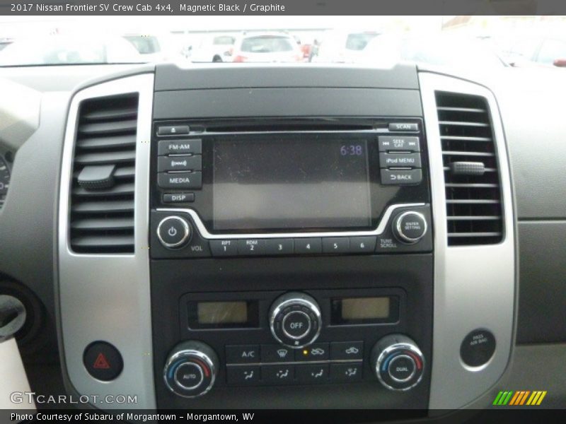 Controls of 2017 Frontier SV Crew Cab 4x4
