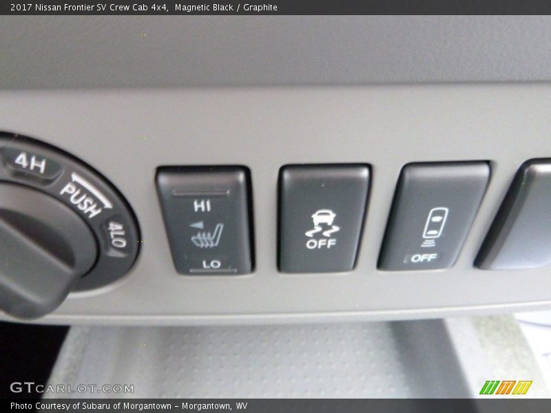 Controls of 2017 Frontier SV Crew Cab 4x4