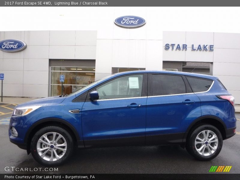 Lightning Blue / Charcoal Black 2017 Ford Escape SE 4WD