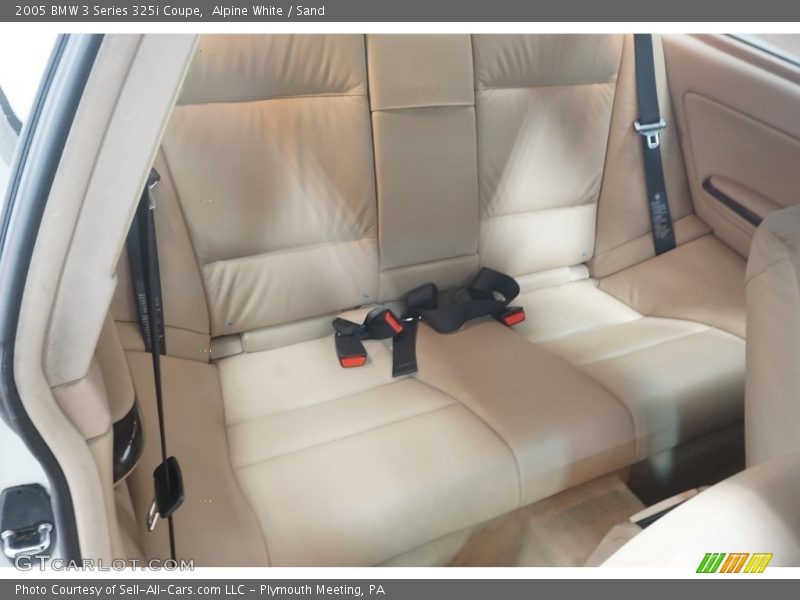 Alpine White / Sand 2005 BMW 3 Series 325i Coupe
