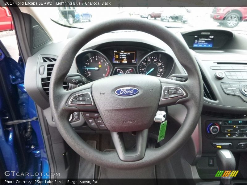 Lightning Blue / Charcoal Black 2017 Ford Escape SE 4WD