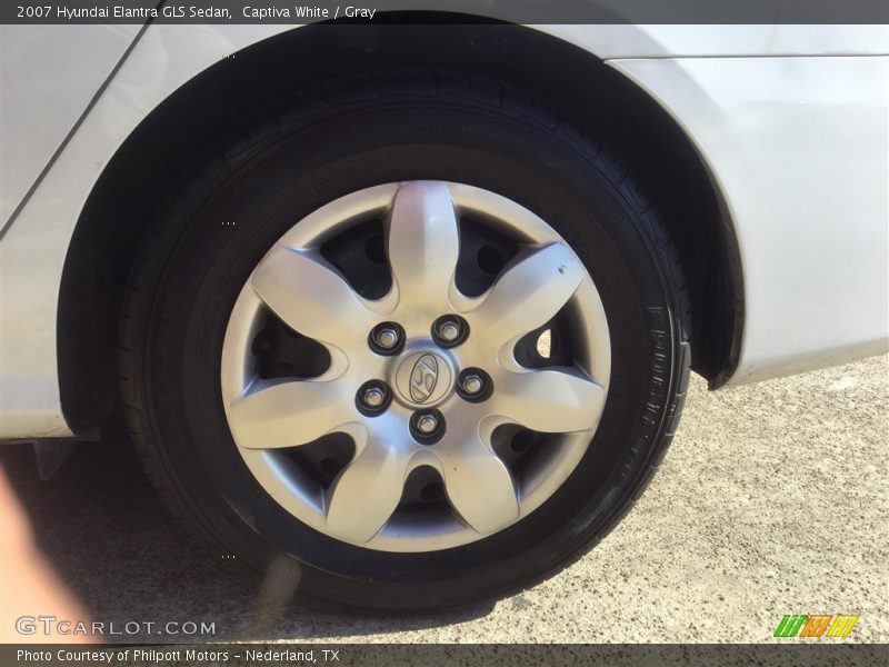 Captiva White / Gray 2007 Hyundai Elantra GLS Sedan