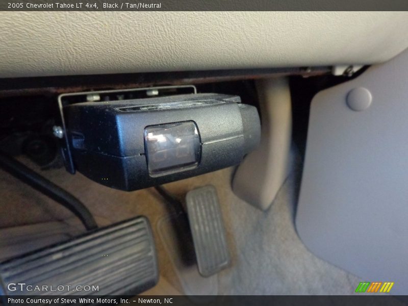 Black / Tan/Neutral 2005 Chevrolet Tahoe LT 4x4