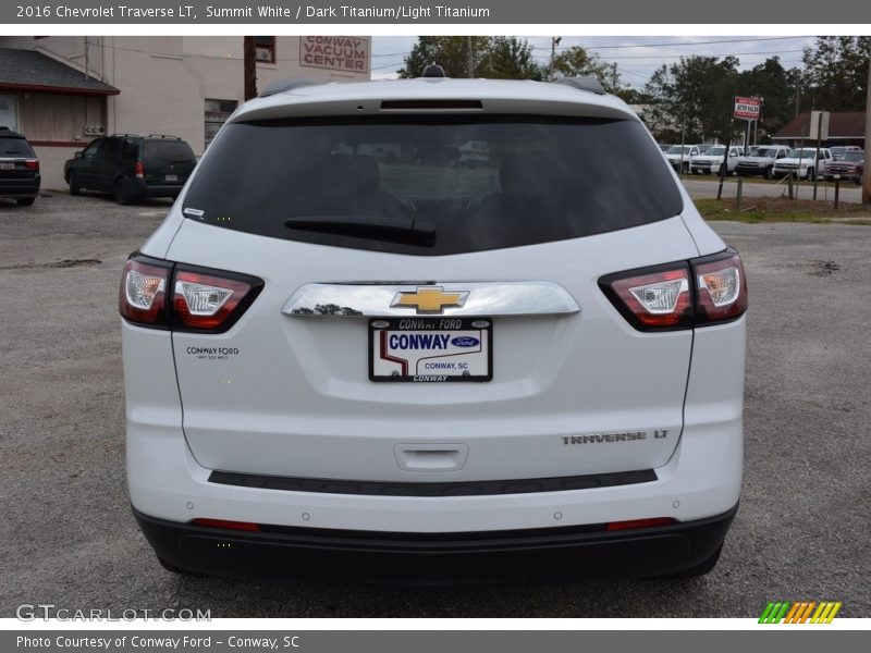 Summit White / Dark Titanium/Light Titanium 2016 Chevrolet Traverse LT
