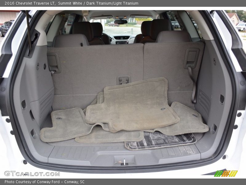 Summit White / Dark Titanium/Light Titanium 2016 Chevrolet Traverse LT