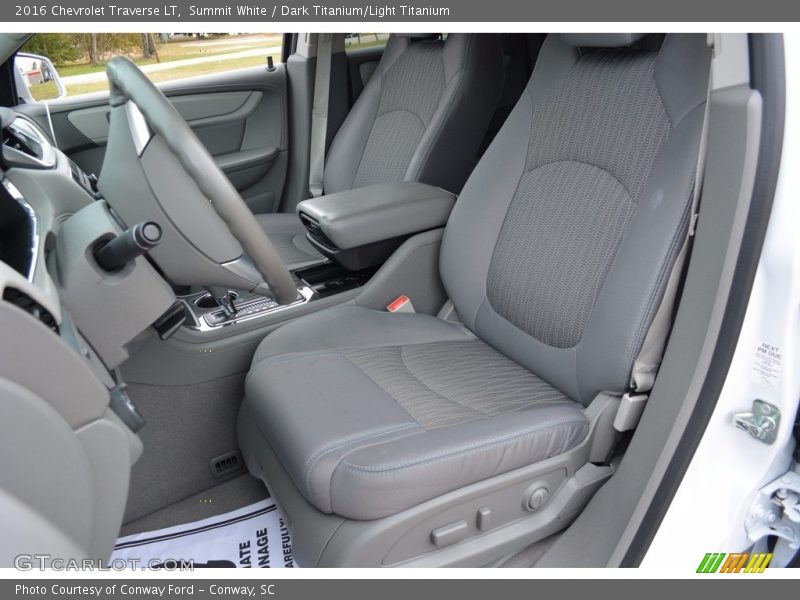 Summit White / Dark Titanium/Light Titanium 2016 Chevrolet Traverse LT