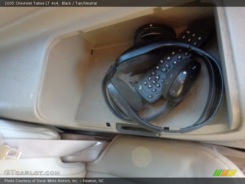 Black / Tan/Neutral 2005 Chevrolet Tahoe LT 4x4