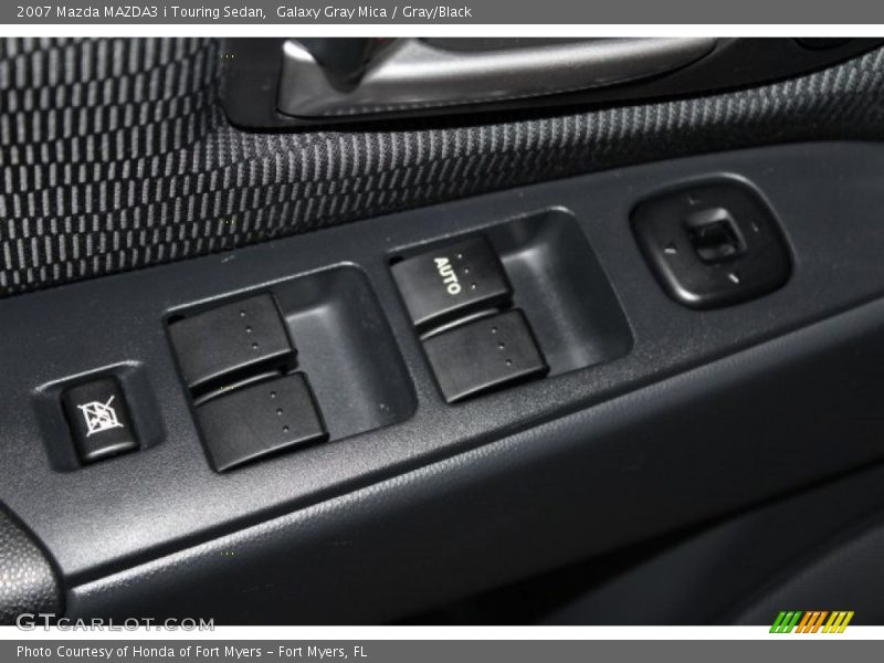 Galaxy Gray Mica / Gray/Black 2007 Mazda MAZDA3 i Touring Sedan