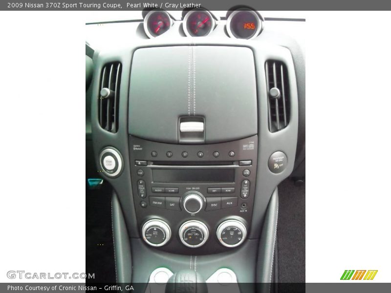 Pearl White / Gray Leather 2009 Nissan 370Z Sport Touring Coupe