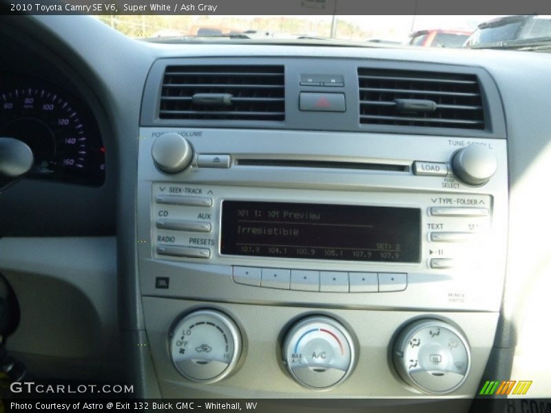 Super White / Ash Gray 2010 Toyota Camry SE V6
