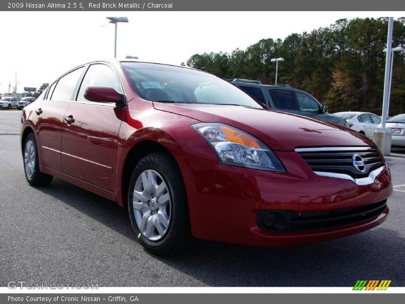 Red Brick Metallic / Charcoal 2009 Nissan Altima 2.5 S