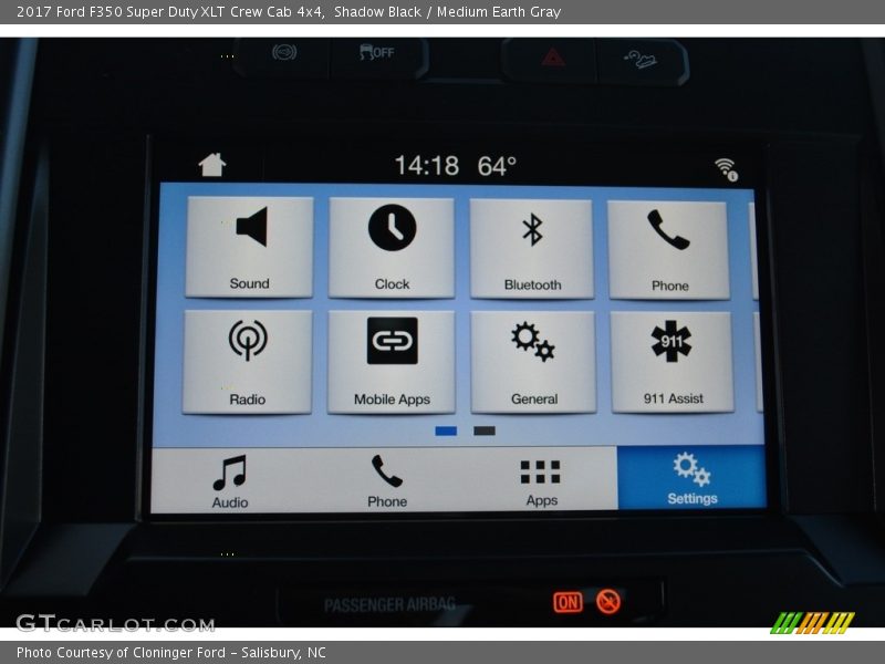 Shadow Black / Medium Earth Gray 2017 Ford F350 Super Duty XLT Crew Cab 4x4