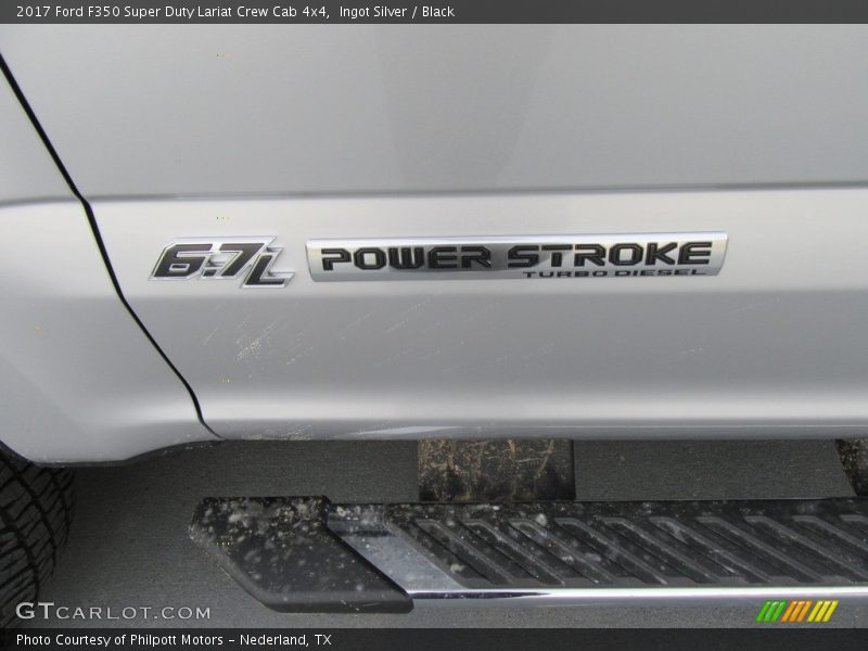  2017 F350 Super Duty Lariat Crew Cab 4x4 Logo
