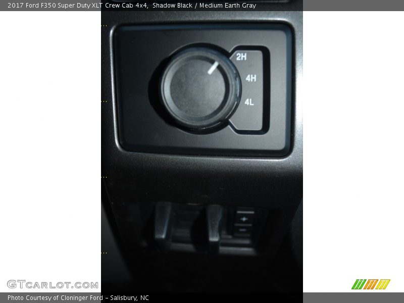 Shadow Black / Medium Earth Gray 2017 Ford F350 Super Duty XLT Crew Cab 4x4