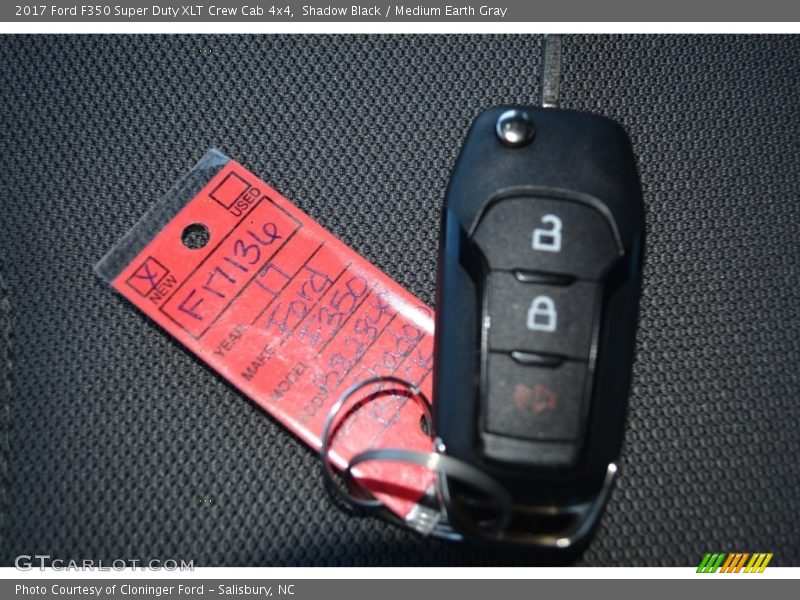Shadow Black / Medium Earth Gray 2017 Ford F350 Super Duty XLT Crew Cab 4x4