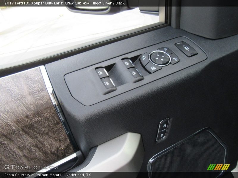 Controls of 2017 F350 Super Duty Lariat Crew Cab 4x4