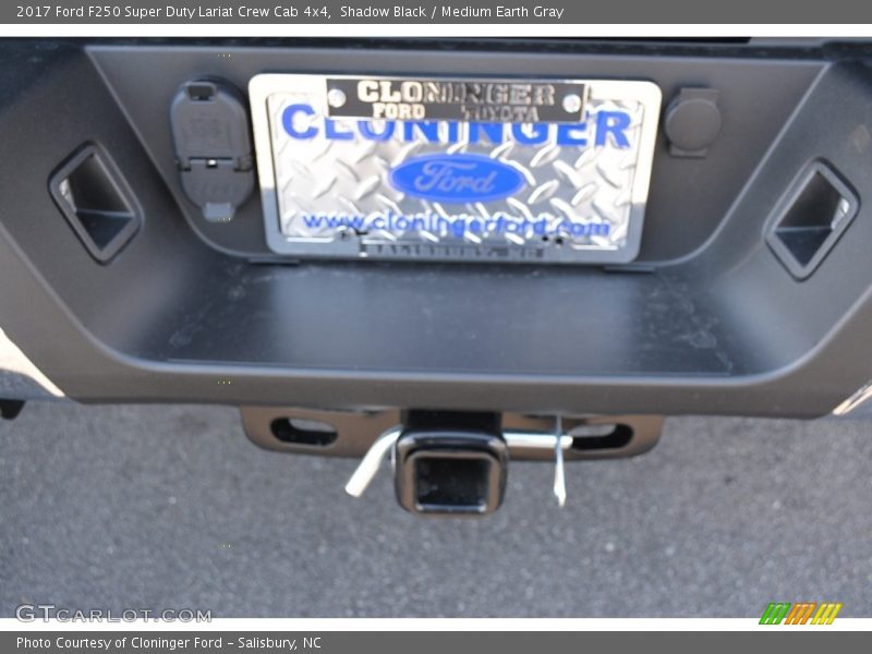 Shadow Black / Medium Earth Gray 2017 Ford F250 Super Duty Lariat Crew Cab 4x4